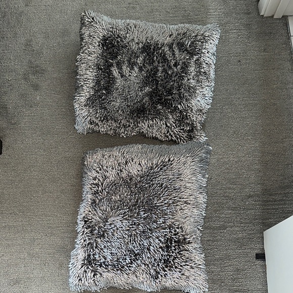 2 gray/silver fringe pillows!🩶 - Picture 1 of 4